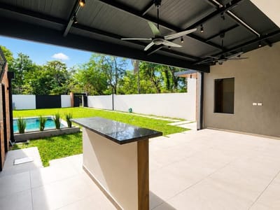 VENDO EXCLUSIVA CASA EN SAN BERNARDINO