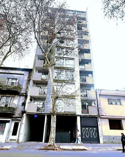Monoambiente muy amplio entre Cordón y Parque Rodó 33m2 | Apto vivienda u oficina | Acepta banco