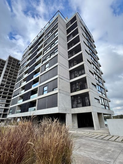 Venta apartamento 1 dormitorio en edificio Lago Mayor sobre Av. de las Américas