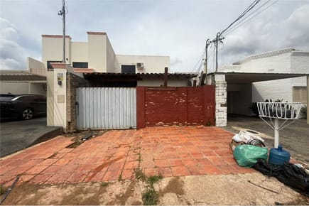 Dúplex-Venta-Victoriano abente y lago entre Olegario Victor And, Herrera, Asunción