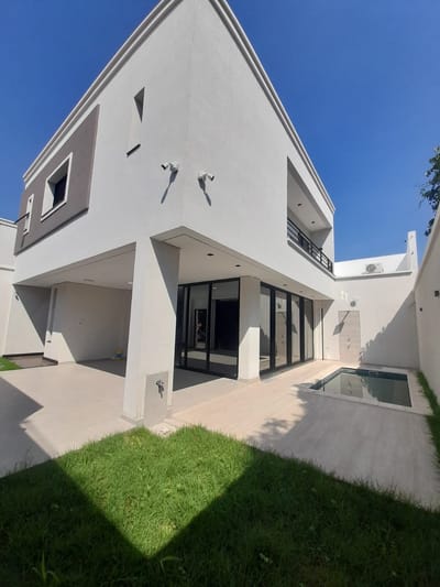 ALQUILO HERMOSO DUPLEX A ESTRENAR EN BARRIO MBURUCUYA