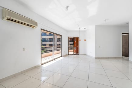 Departamento-Venta-José Berges, Las Mercedes, Asunción