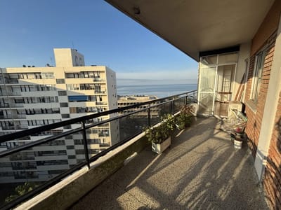 AlquilerApartamentoEstado: Incompleto APARTAMENTO EN ALQUILER, 3 DORMITORIOS, ESCRITORIO Y BALCÓN, EN PARQUE RODÓ.