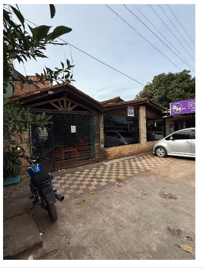 VENDO CASA EN LA CIUDAD DE YPANÉ, UBICACIÓN ESTRATÉGICA Y DE ALTO TRÁFICO,  IDEAL PARA FARMACIA O SUPERMERCADO.