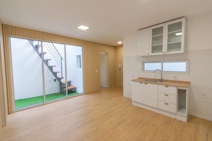 VENTA APARTAMENTO POCITOS, 1 dorm, 1 baño y azotea transitable.