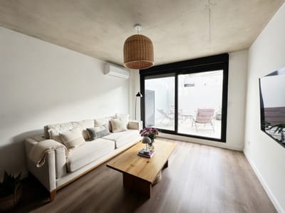 POCITOS – VENTA APARTAMENTO DE 1 DORMITORIO CON PATIO (CON RENTA)