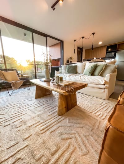 Venta Apartamento 2 Dormitorios y Terraza con Parrillero con vista lateral al Mar en Rambla Ciudad de la Costa