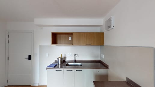 Alquiler Apartamento De 1 Dormitorio En Buceo - Bajos Gastos Comunes En El Edificio Ventura Boulevard