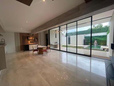 Exclusivo Dúplex Moderno en Venta: Ubicación Premium en Quinta Sosa-Barrio Mburucuya, una oportunidad única.