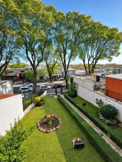 NUDA PROPIEDAD EN VENTA – APARTAMENTO DE 2 DORMITORIOS AL FRENTE | LA BLANQUEADA