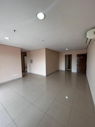 VENDO DEPARTAMENTO DE 3 HABITACIONES ZONA MINISTERIO DE HACIENDA‼️ 107 m2