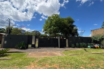 VENDO CASA EN LUQUE ZONA RAKIURA