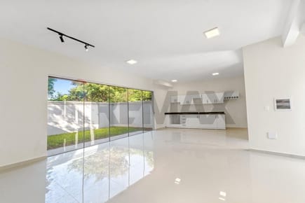 DÚPLEX A ESTRENAR EN VENTA – MBACHIO II, LAMBARÉ (ZONA YACHT)