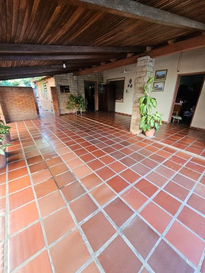 VENDO CASA EN ZONA DISTRITO PERSEVERANCIA