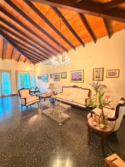 HERMOSA RESIDENCIA EN VENTA ZONA QUINTA SAN JOSÉ