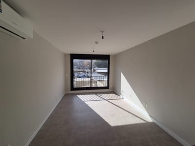 Monoambiente a la venta en Buceo. Pronto para entrar o alquilar