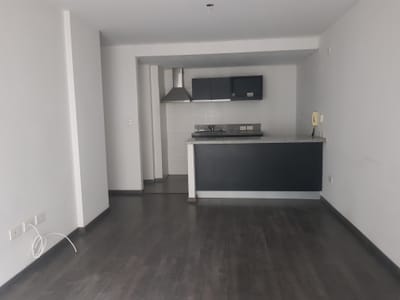 A PASOS DE PARQUE V. BIARRITZ Y RAMBLA, DOS DORM BIEN LUMINOSO