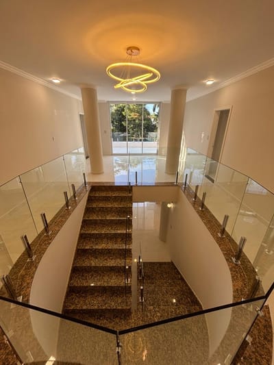 VENDO EXCLUSIVA RESIDENCIA EN EL PARANÁ COUNTRY CLUB‼️