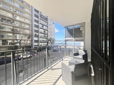 La amplitud de una casa con la comodidad y seguridad de un apartamento. -
