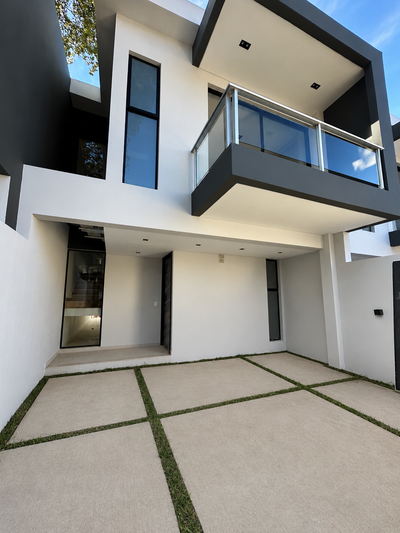 Alquilo Duplex a Estrenar en Bo.Mburucuya.