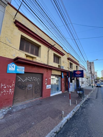  Propiedad de Renta Múltiple en Venta | Zona Microcentro sobre la Av. Colón