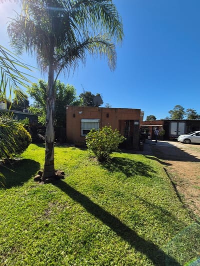 LINDA CASA CON BARBACOA Y APTO