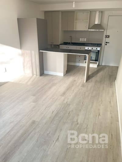 Apartamento en venta 1 Dormitorio en Tres Cruces/ Cordón Sur