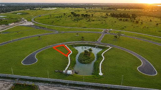 Terreno premium de 804 m2, con vista al lago y una isla y máxima privacidad en Aqua Delta