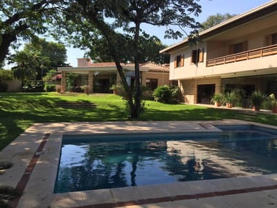VENDO IMPONENTE RESIDENCIA? Ubicación Premium: Barrio Virgen del Huerto