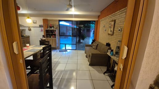 OFERTO PROPIEDAD DE 726m2 EN BARRIO JARA