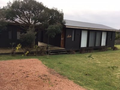 Alquiler Temporal: Casa Moderna con Piscina, Parrillero y Chimenea Exterior