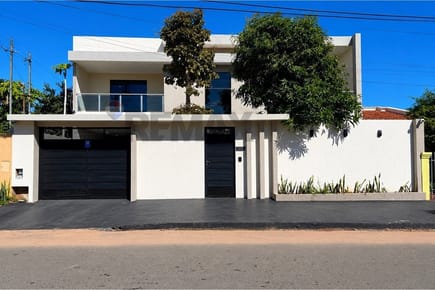 Residencia en Cuarto Barrio Luque