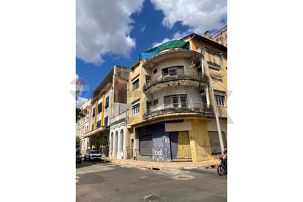 VENDO EDIFICIO HISTORICO EN ESQUINA EN EL CENTRO DE ASUNCION