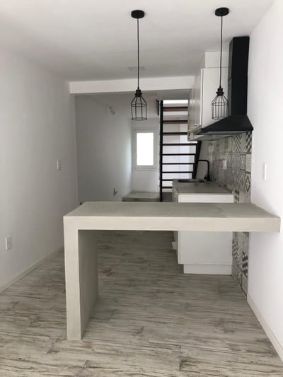 ALQUILO DUPLEX 1 DORM. PTA. GORDA.