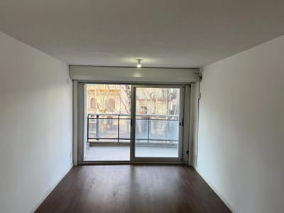 ALQUILER MONO AMBIENTE EN PARQUE RODO, PISO 2 AL FRENTE, BALCON,PORTERIA, SUM