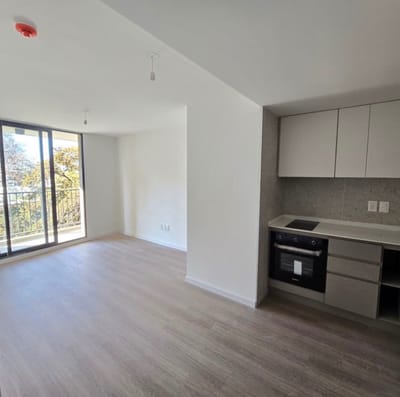 Exclusivo Apartamento en Luis Alberto de Herrera y Monte Caseros: Ubicación Inmejorable y Estilo de Vida Superior
