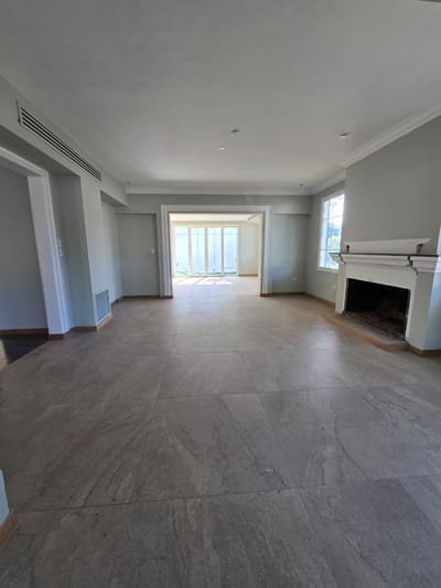 EN VENTA EXCLUSIVA RESIDENCIA EN CARMELITAS, ASUNCION