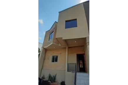 Dúplex-Venta-Calle Independencia Nacional, Lambaré, Central