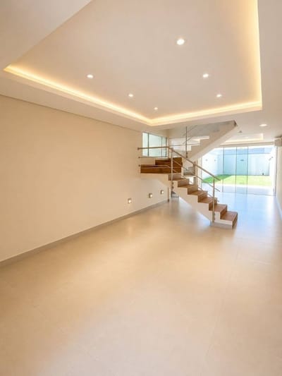 Vendo dúplex en zona Plaza Madero - Luque