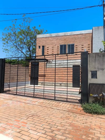 Se Vende Duplex 3 Dormitorios cercano a Villa Olimpia*(Barrio San Miguel)