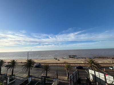 VENTA APARTAMENTO DE LUJO DOS DORMITORIOS  VISTAS ESPECTACULAR AL MAR