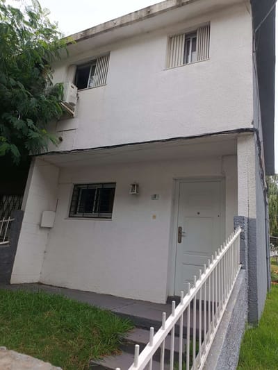 VENDO DUPLEX PH 3 DORM. C/COCHERA, LAS ACACIAS.