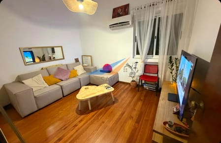 Alquiler Apartamento 1 Dormitorio Amueblado en Ciudad Vieja! Bajos Gastos Comunes.
