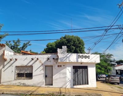 PROPIEDAD EN ESQUINA EN BARRIO SAN VICENTE