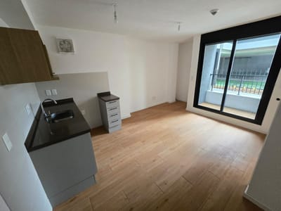 ALQUILER | Apartamento de un dormitorio con balcón