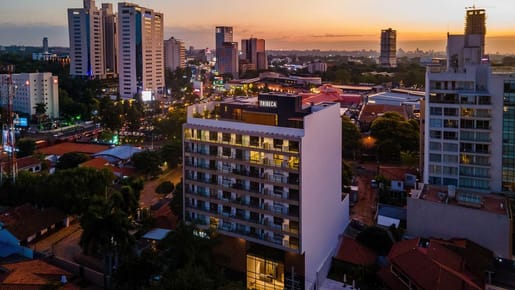 Tribeca del Sol | Piso 6, Vista al Frente y a Metros del Shopping del Sol