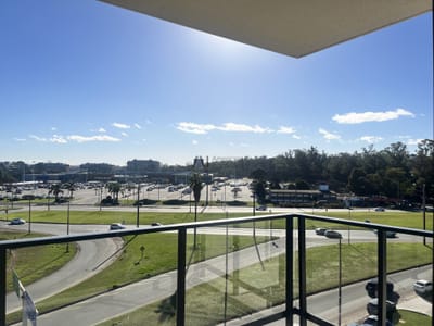 VENTA | BARRA DE CARRASCO | 2 DORMITORIOS | GARAJE | PARRILLERO EXCLUSIVO. -