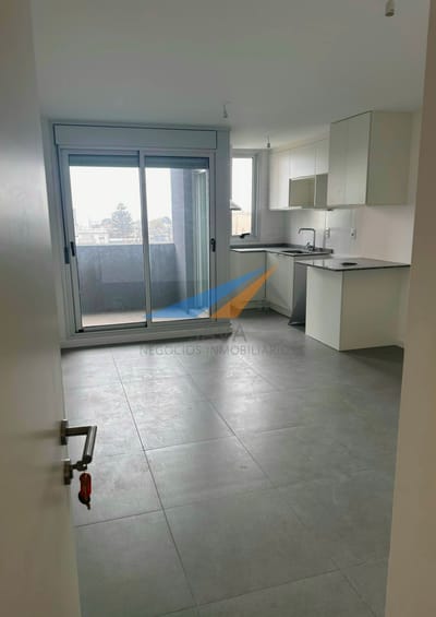 Alquiler Apartamento 1 Dormitorio en La Blanqueada! Balcón el Frente. Garage Opcional!
