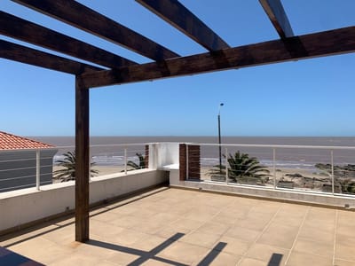 Apartamento Venta con Jardín Punta Gorda con Renta