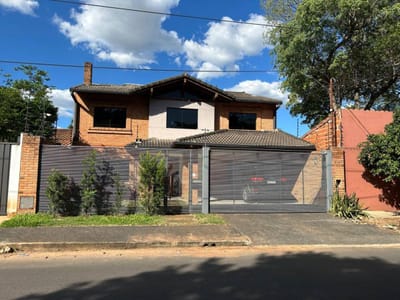 Casa a la venta en Barrio Jara 